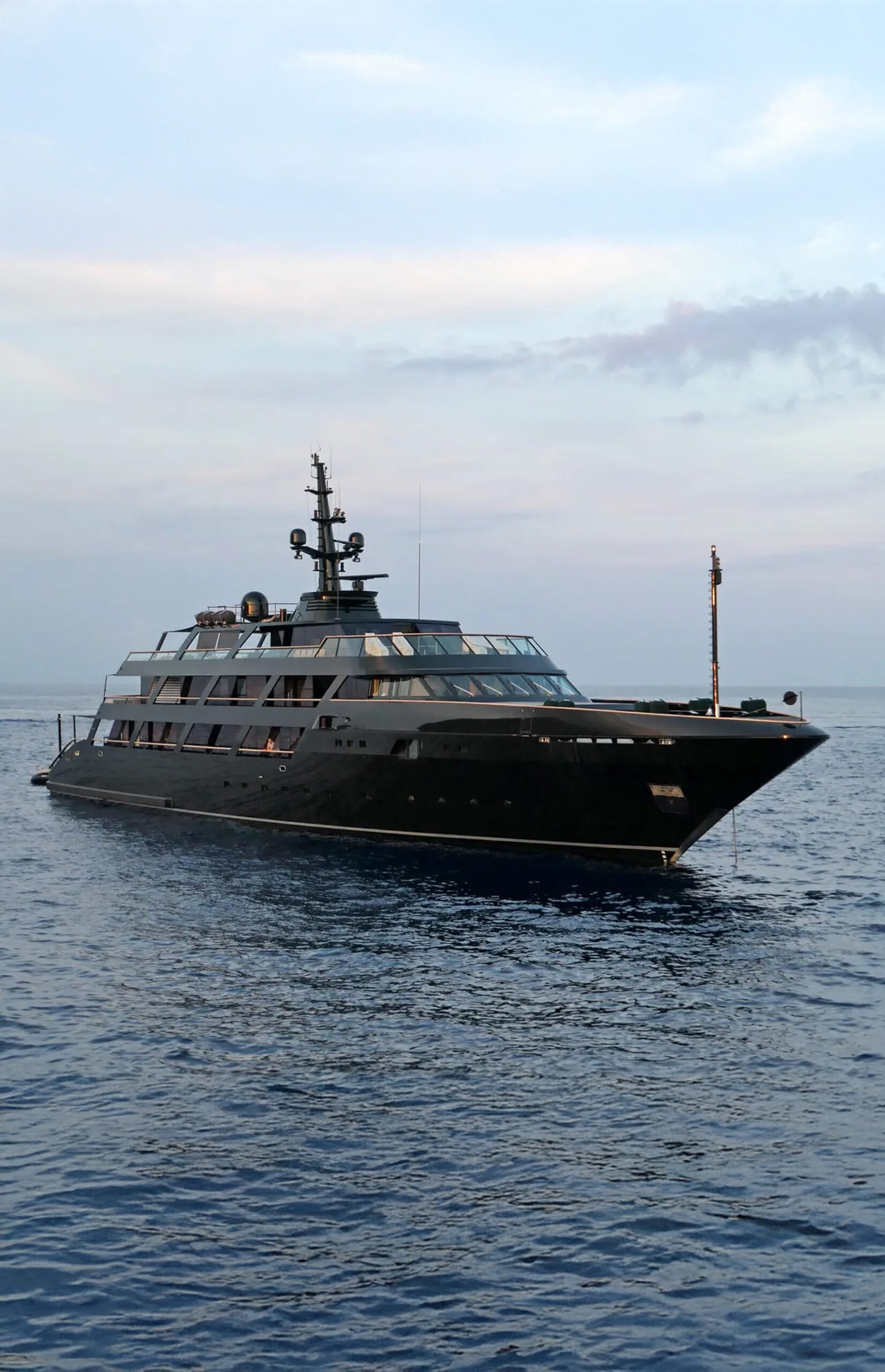 M/Y MAIN
