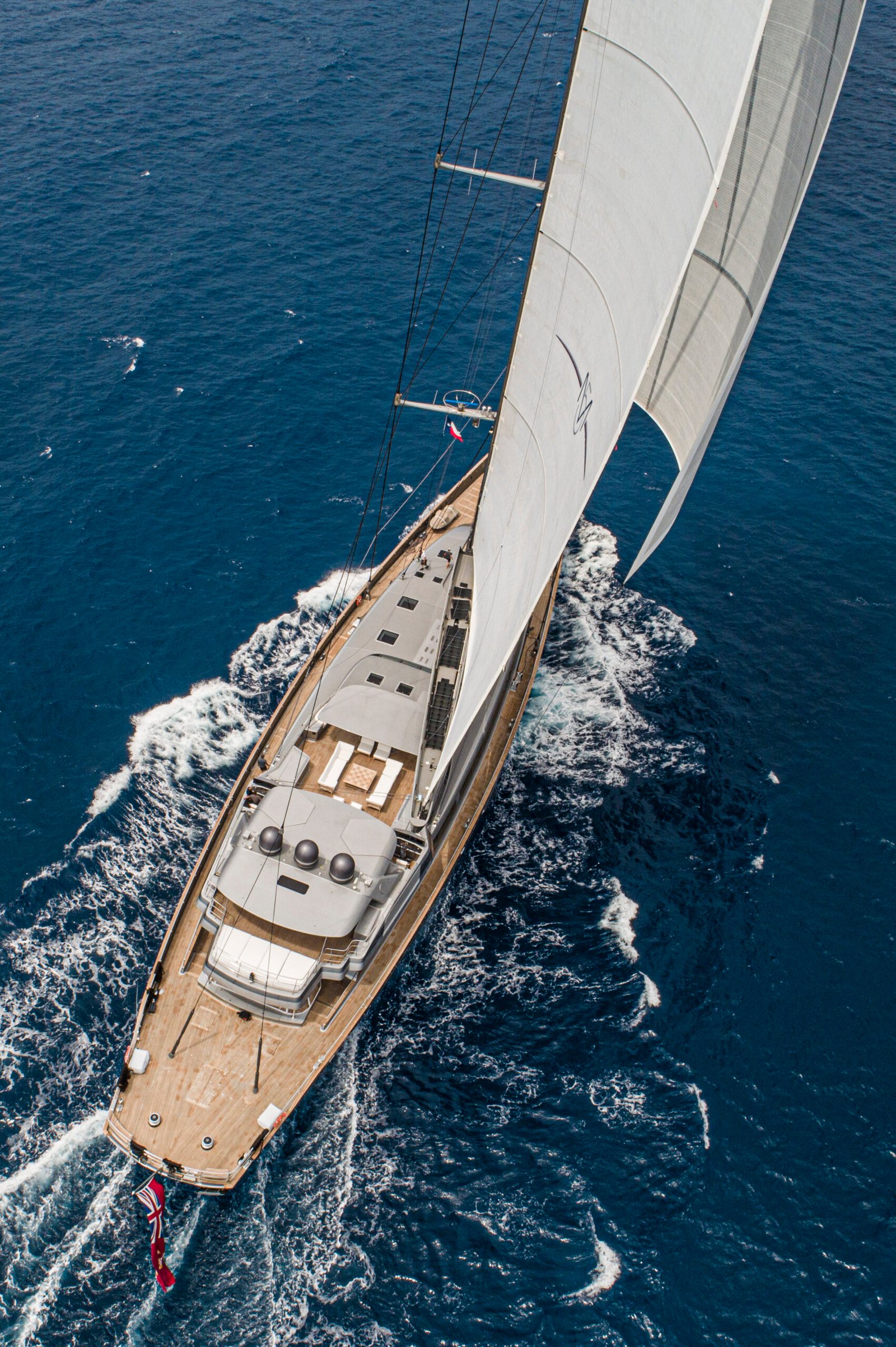 S/Y M5