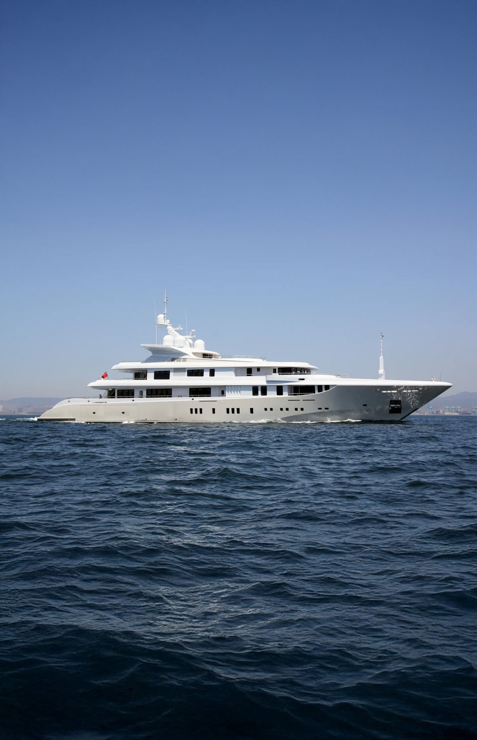 M/Y PLAN B