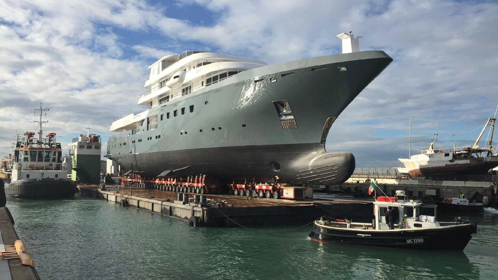 NCA Refit Manages Spectacular 1,700-Ton Launch of M/Y Planet Nine