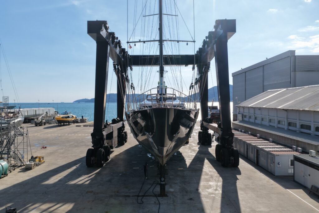 PERINI NAVI S/Y PANTHALASSA REFIT